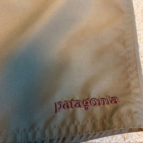 PATAGONIA Women’s Chocolate Brown Shorts Sz 2 - Picture 3 of 10